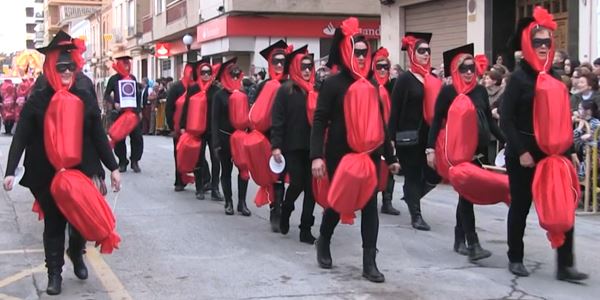 FALLES 2015 - Cavalcada Ninot Gran