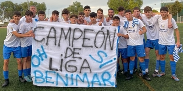 Els cadets del CD Benimar-Picanya de futbol són campions de lliga