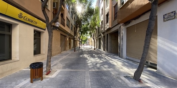 Finalitzades les obres de modernització del carrer Salvador Martínez